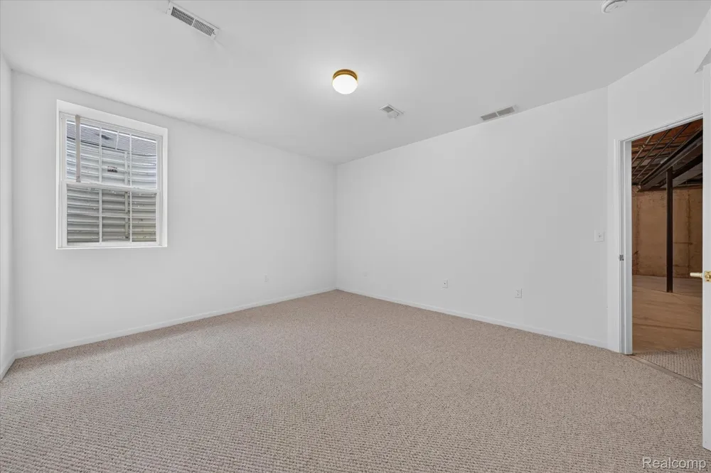6655 Cortland Avenue #44 Genoa Township, MI 48114