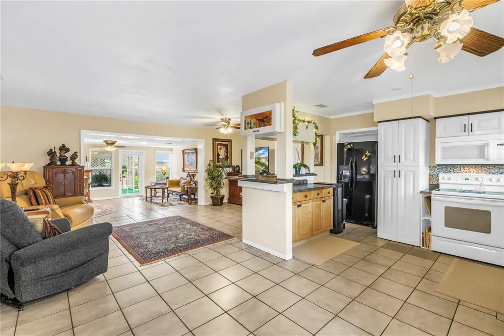 7999 RIDGE ROAD Seminole, FL 33772