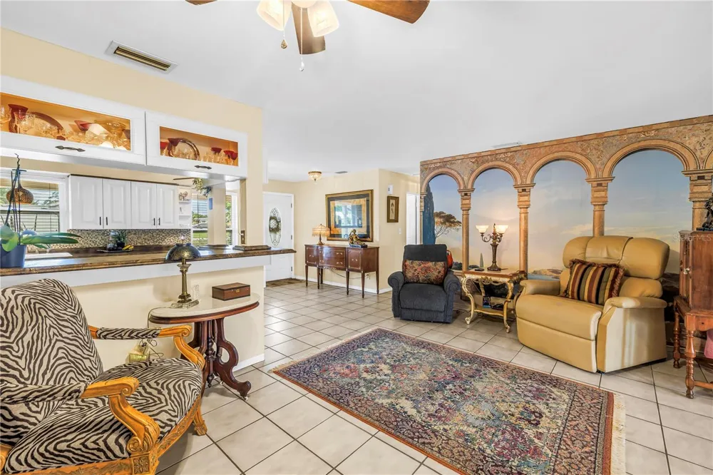 7999 RIDGE ROAD Seminole, FL 33772