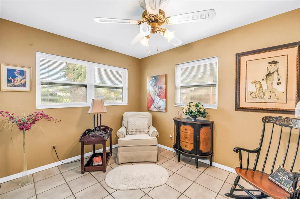 7999 RIDGE ROAD Seminole, FL 33772