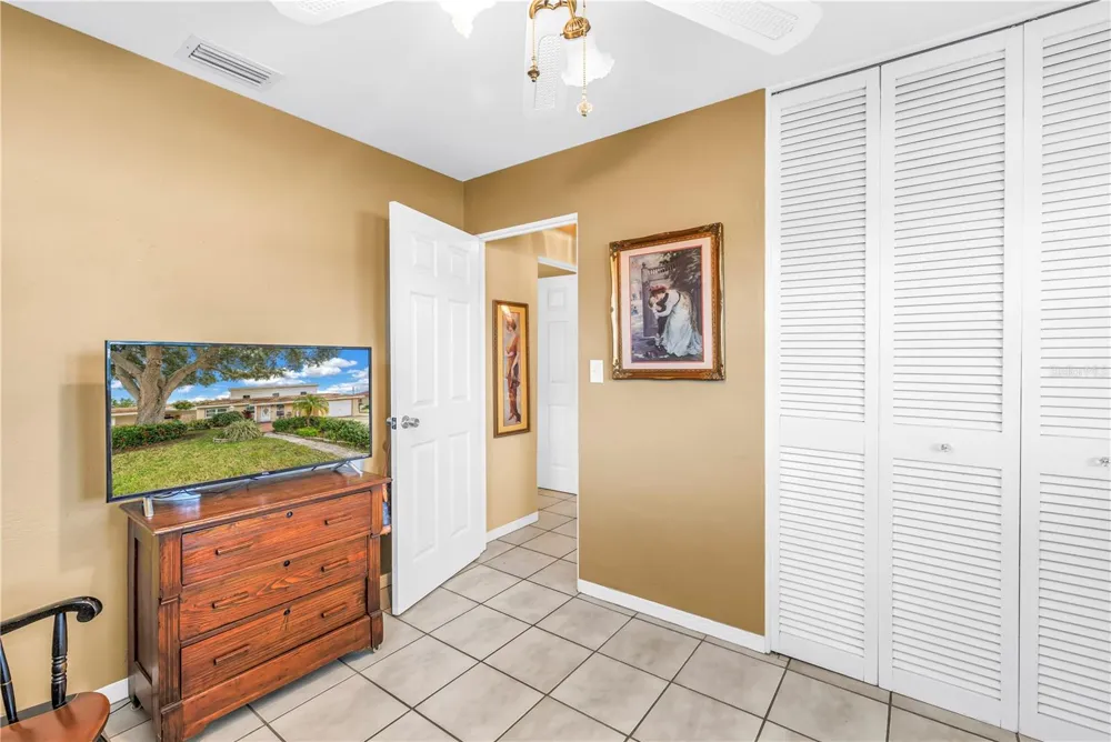 7999 RIDGE ROAD Seminole, FL 33772