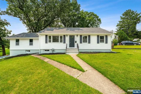 76 Dawn Avenue