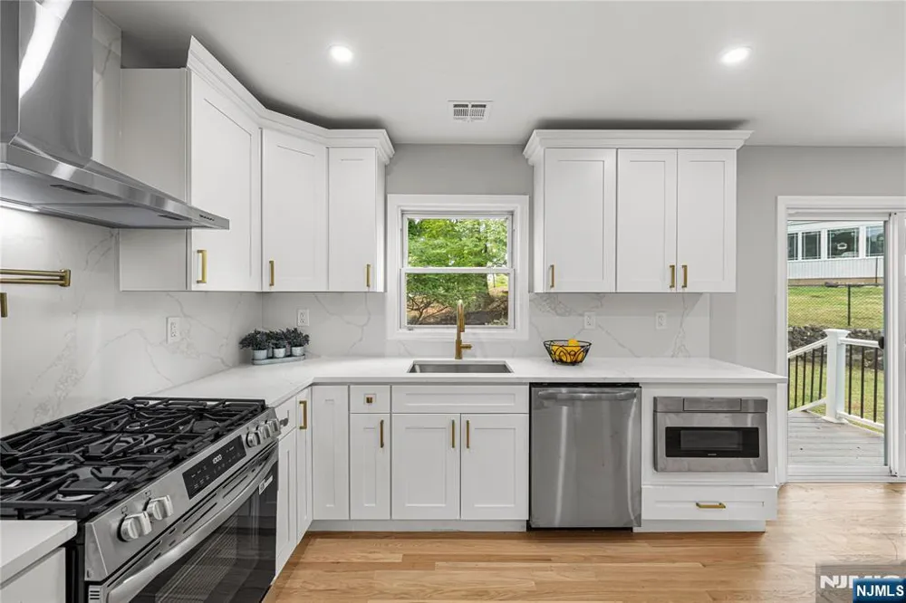 76 Dawn Avenue Haledon, NJ 07508