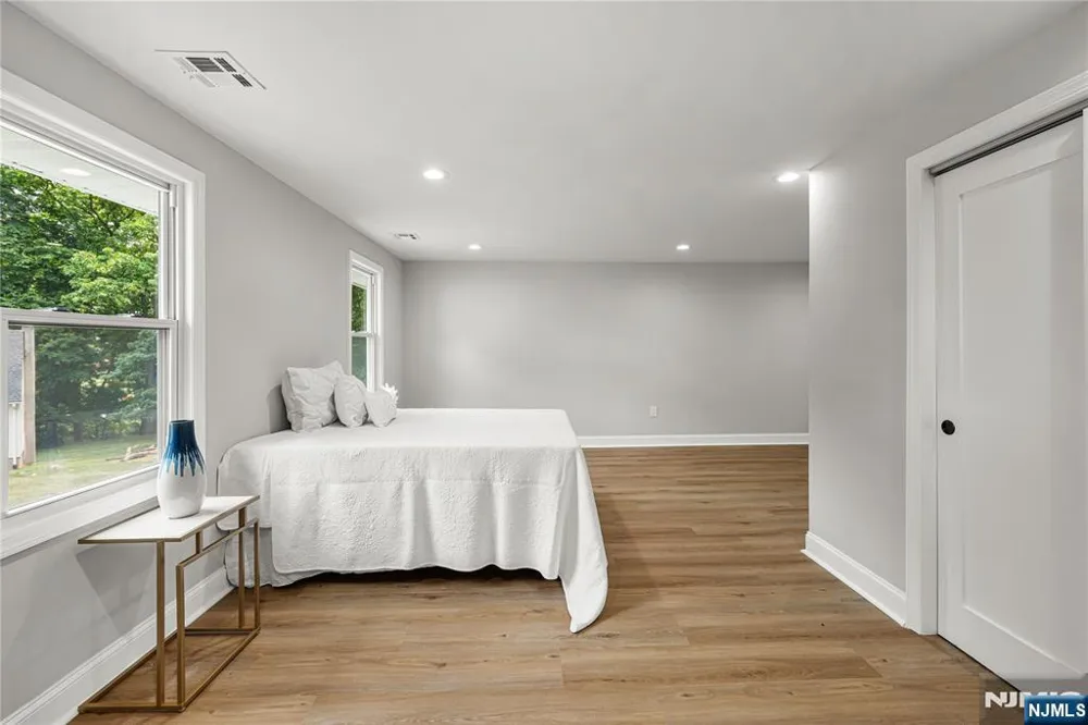 76 Dawn Avenue Haledon, NJ 07508