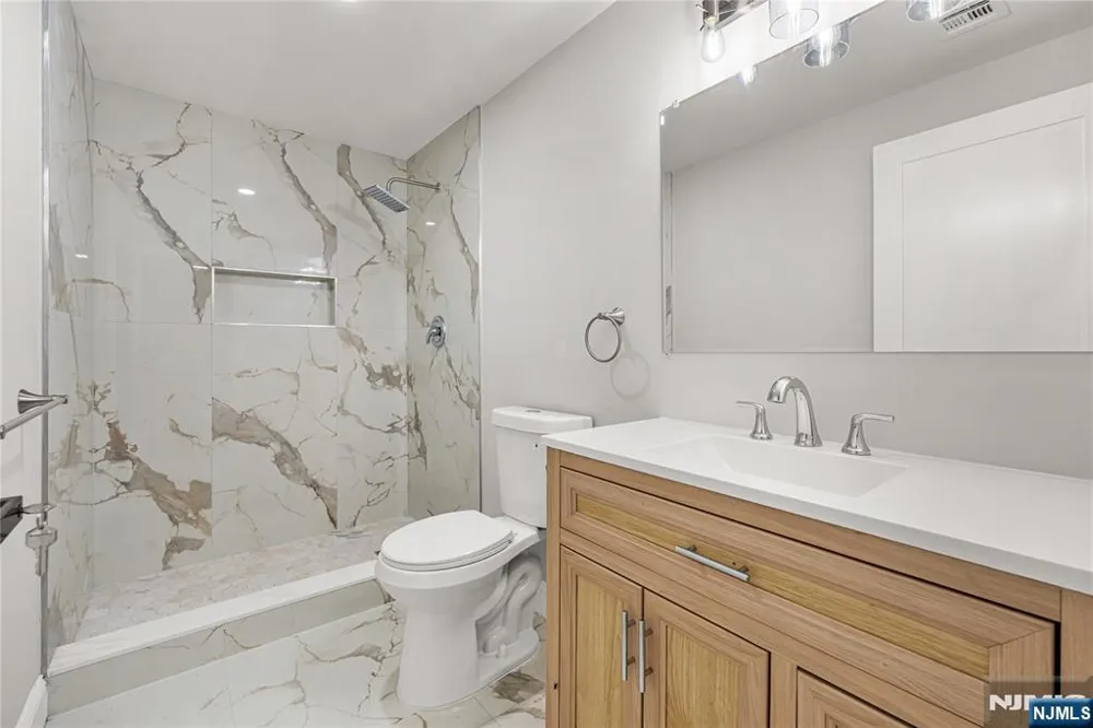76 Dawn Avenue Haledon, NJ 07508