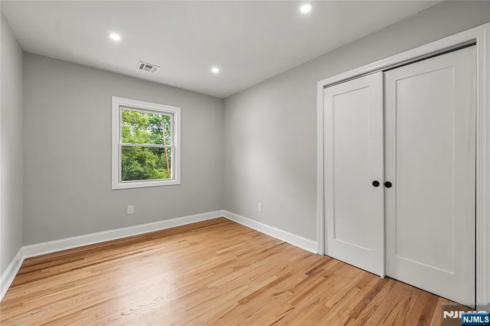 76 Dawn Avenue Haledon, NJ 07508