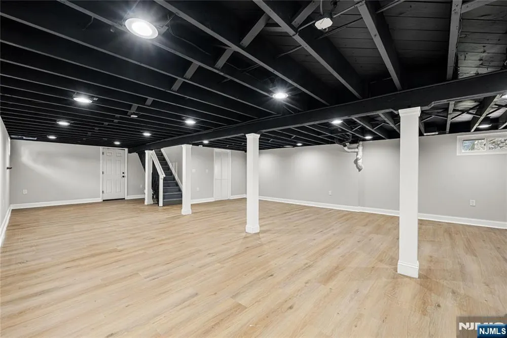 76 Dawn Avenue Haledon, NJ 07508