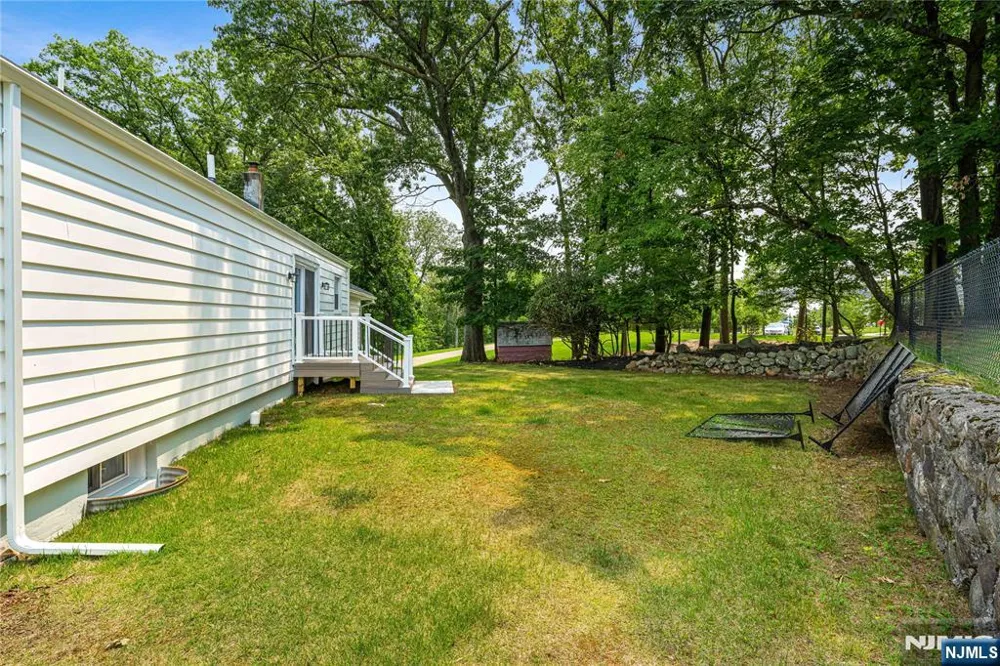76 Dawn Avenue Haledon, NJ 07508