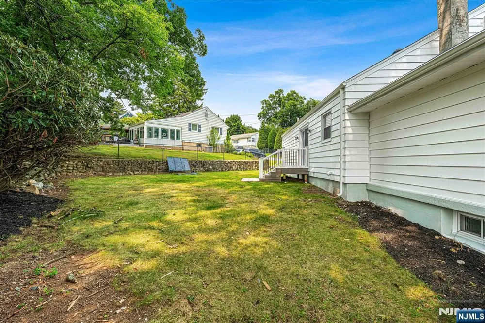76 Dawn Avenue Haledon, NJ 07508