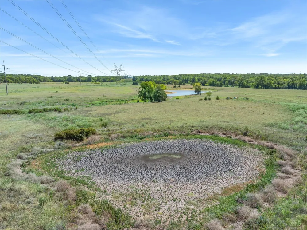 10 VZ County Road 4503 Ben Wheeler, TX 75754