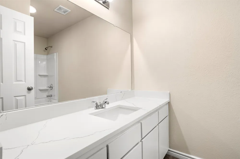509 E Williamsburg Manor Arlington, TX 76014