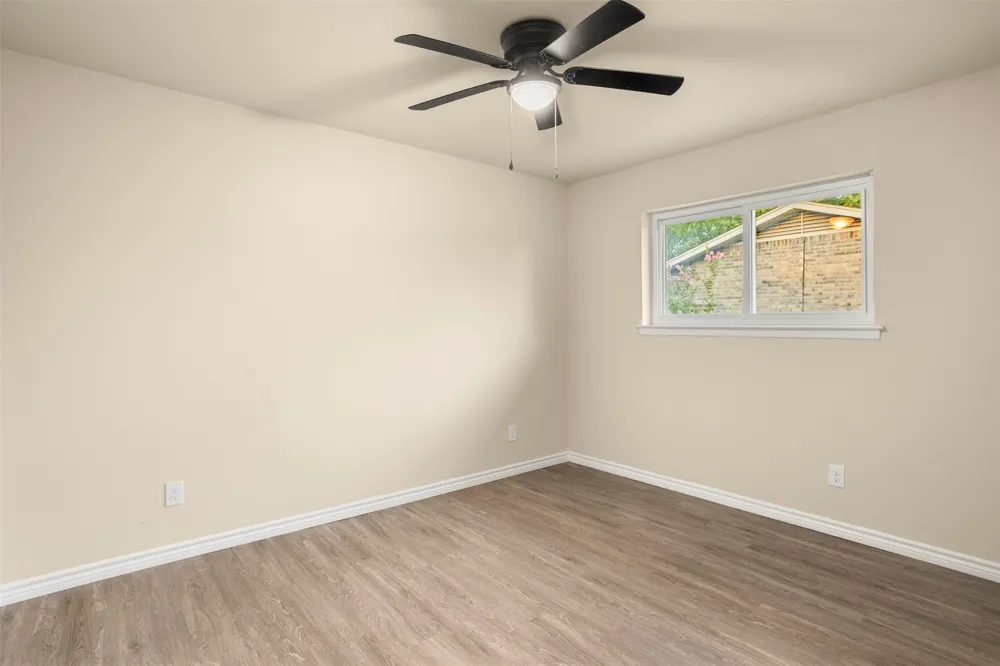 509 E Williamsburg Manor Arlington, TX 76014
