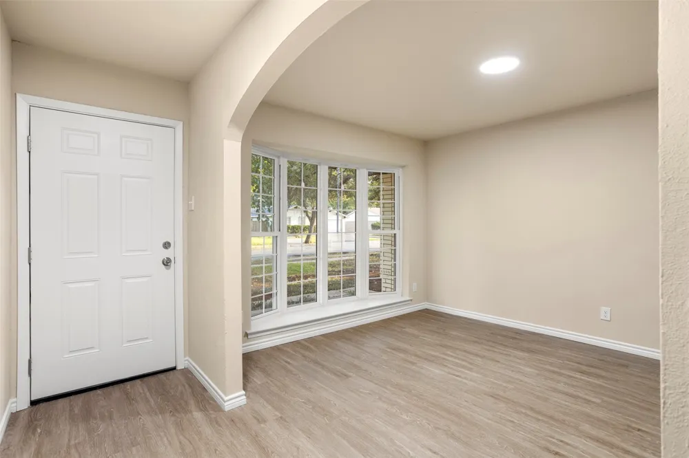 509 E Williamsburg Manor Arlington, TX 76014