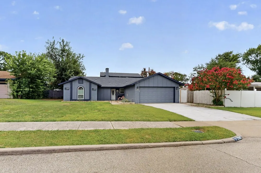 3508 Grande Bulevar Irving, TX 75062