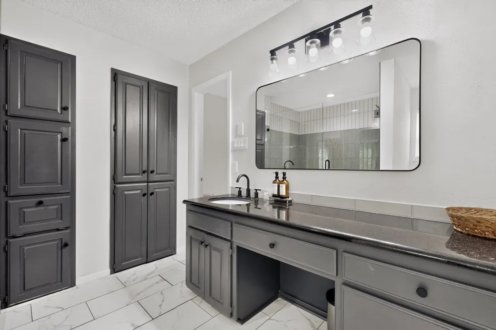 3508 Grande Bulevar Irving, TX 75062