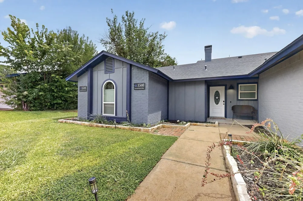 3508 Grande Bulevar Irving, TX 75062
