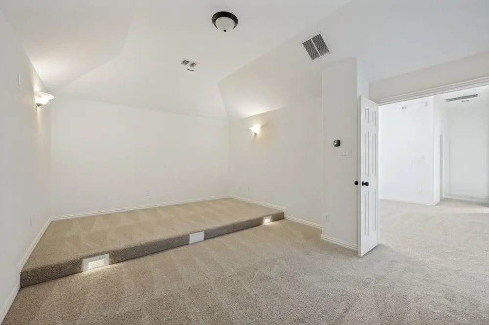 233 Chappellet Street Kennedale, TX 76060