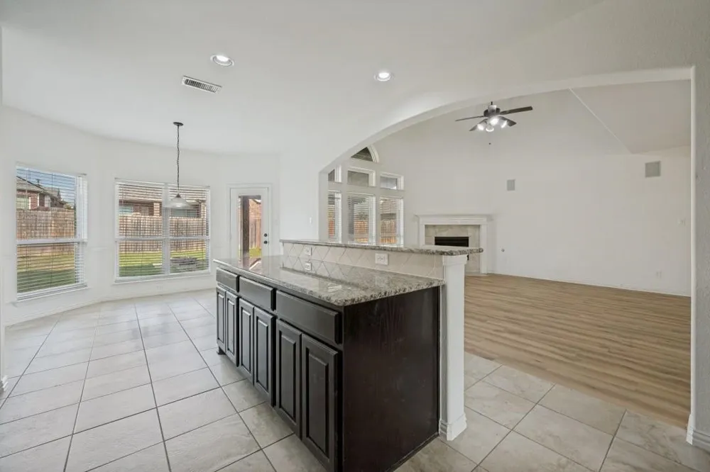 233 Chappellet Street Kennedale, TX 76060
