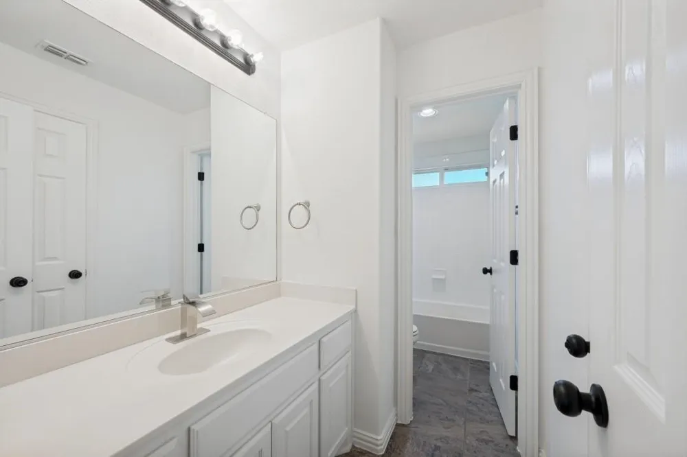 233 Chappellet Street Kennedale, TX 76060