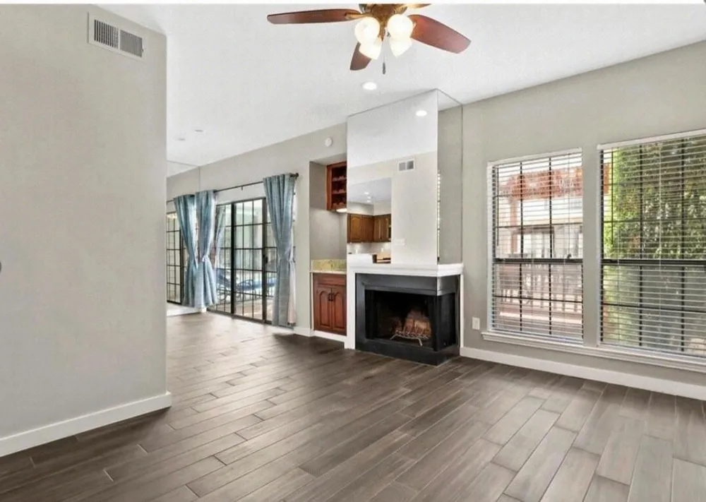 5100 verde valley lane #111 Dallas, TX 75254