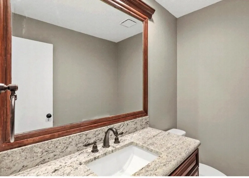 5100 verde valley lane #111 Dallas, TX 75254