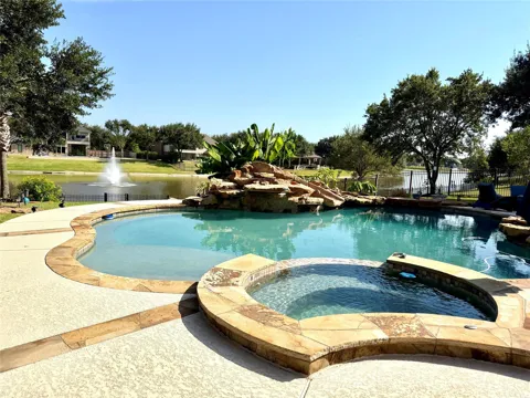 1919 Anchor Lake Lane