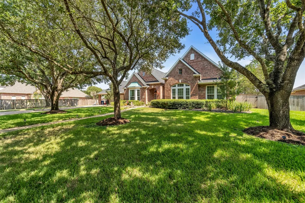 1919 Anchor Lake Lane Katy, TX 77494