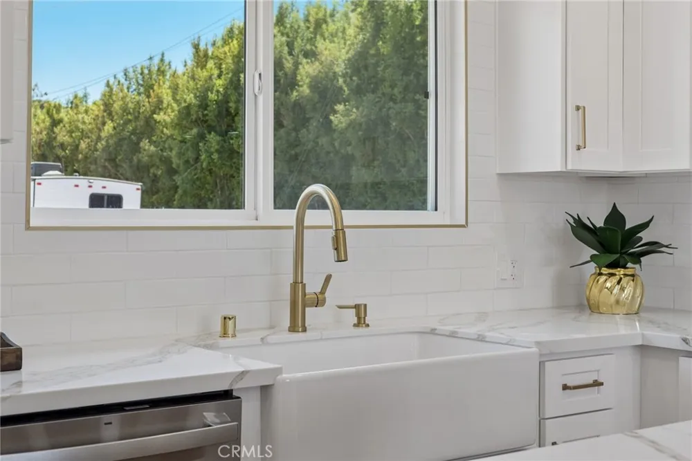 4818 Crestview Norco, CA 92860