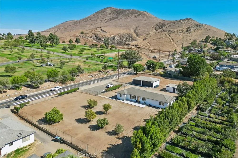 4818 Crestview Norco, CA 92860