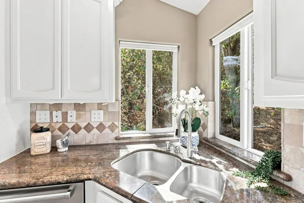 9845 Palisade Drive Carmel, CA 93923