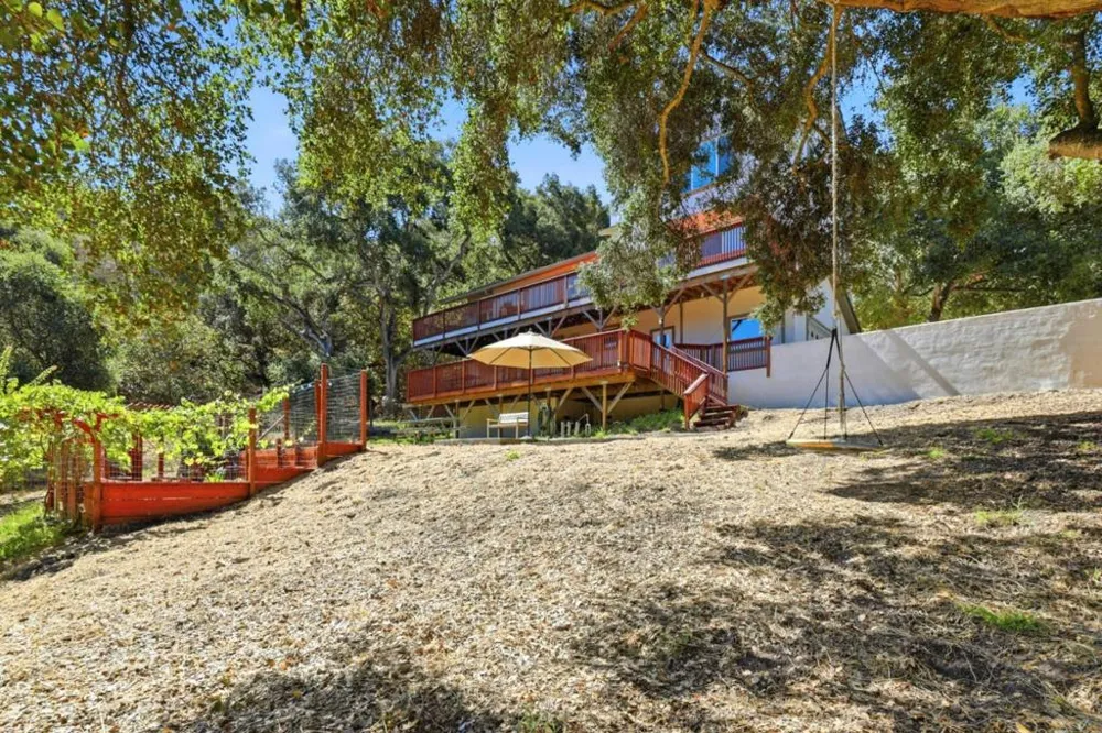 9845 Palisade Drive Carmel, CA 93923