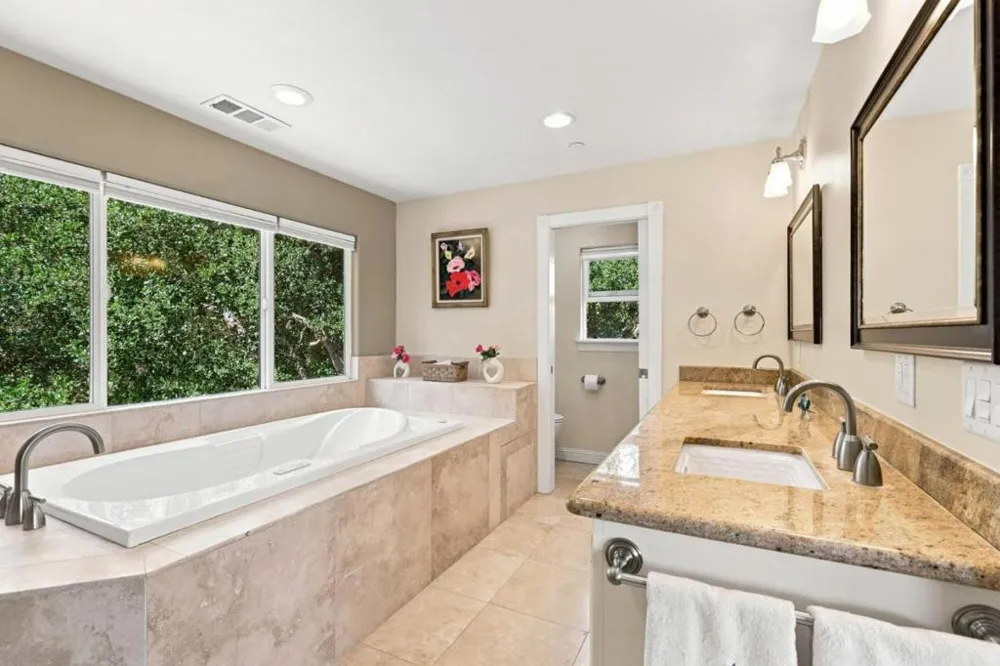 9845 Palisade Drive Carmel, CA 93923