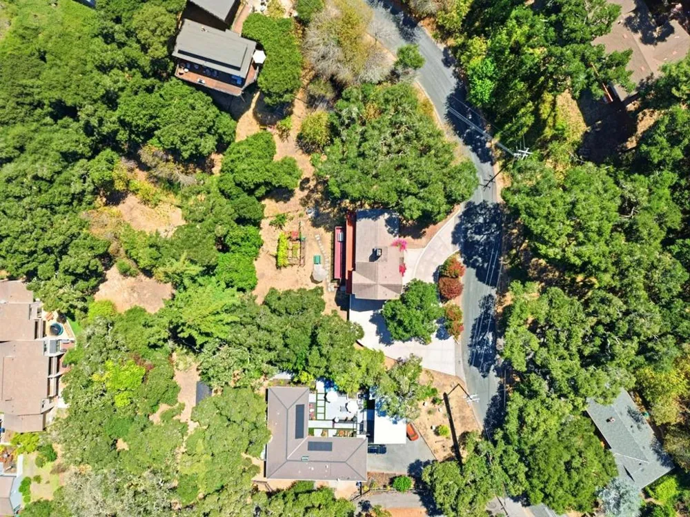 9845 Palisade Drive Carmel, CA 93923