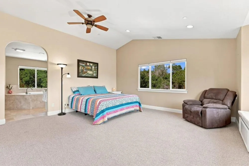 9845 Palisade Drive Carmel, CA 93923