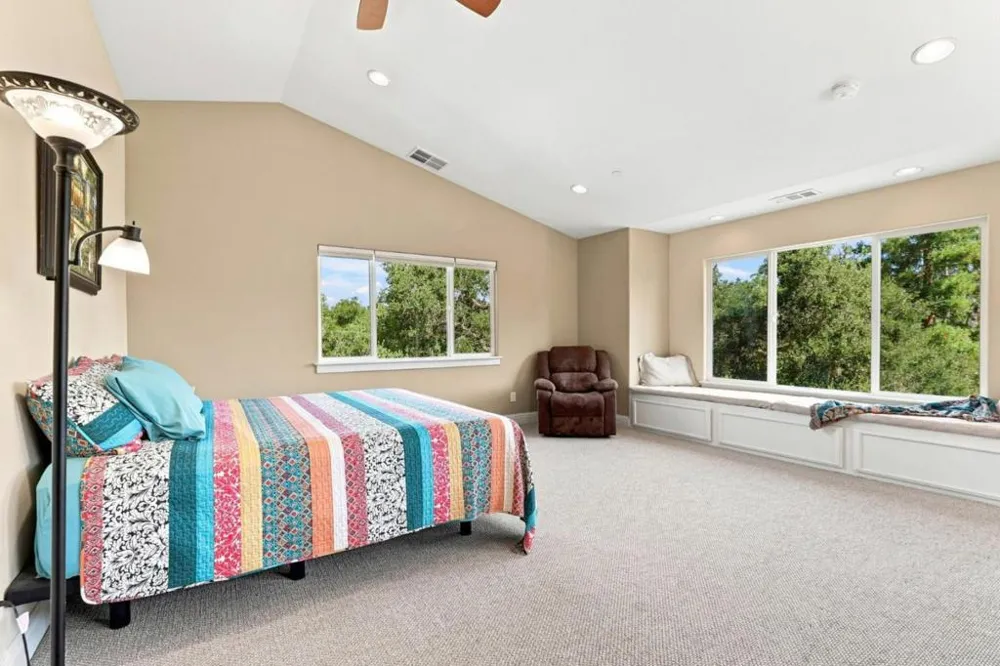 9845 Palisade Drive Carmel, CA 93923