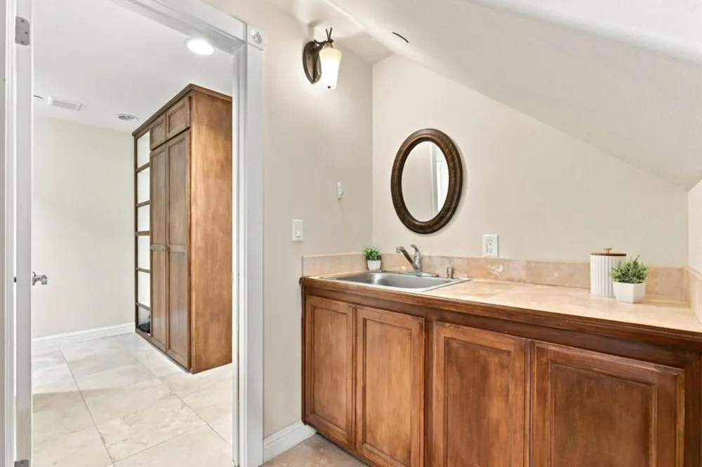 9845 Palisade Drive Carmel, CA 93923