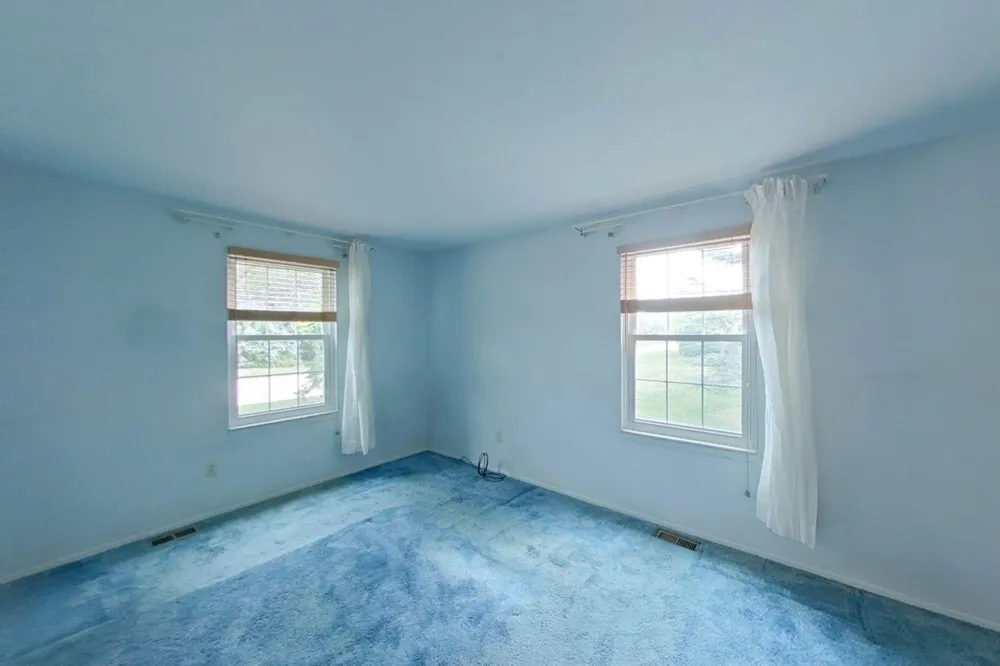 15810 Cambridge Drive Clinton, MI 48038