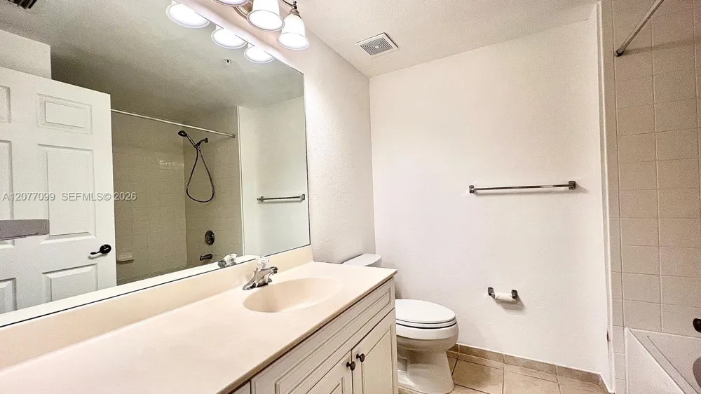 3021 Alcazar Pl #101 Palm Beach Gardens, FL 33410