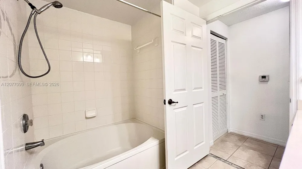 3021 Alcazar Pl #101 Palm Beach Gardens, FL 33410