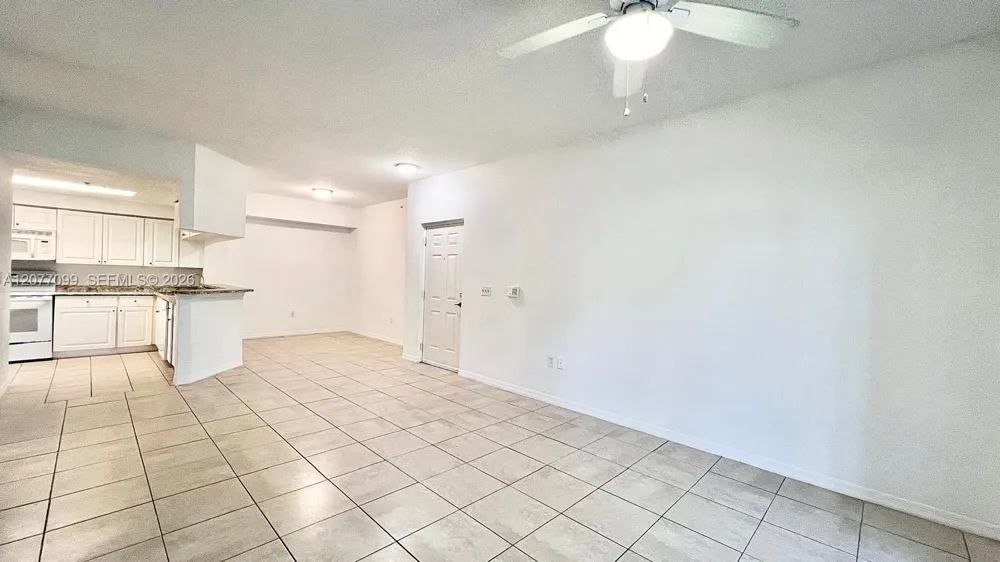 3021 Alcazar Pl #101 Palm Beach Gardens, FL 33410