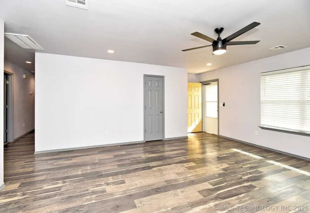 212 DP Newman Circle Kiefer, OK 74041