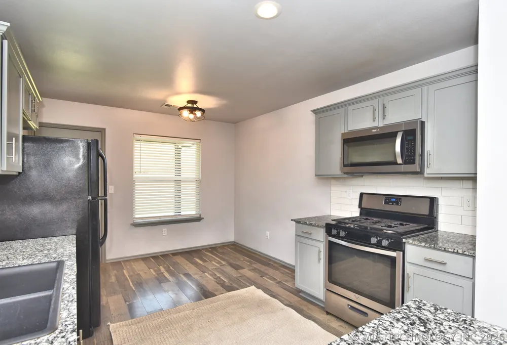 212 DP Newman Circle Kiefer, OK 74041