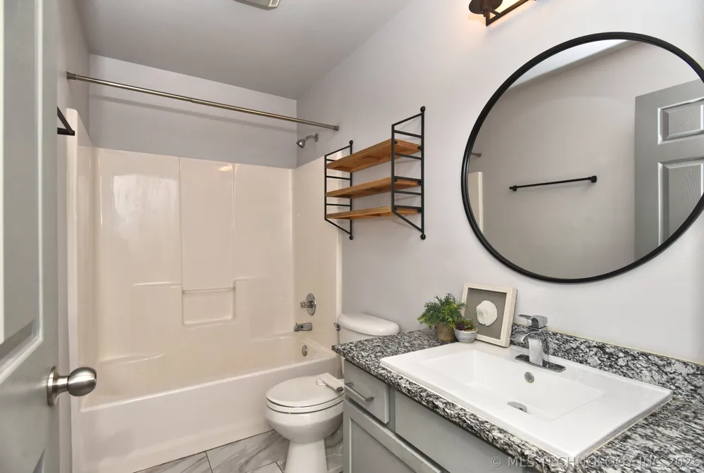 212 DP Newman Circle Kiefer, OK 74041