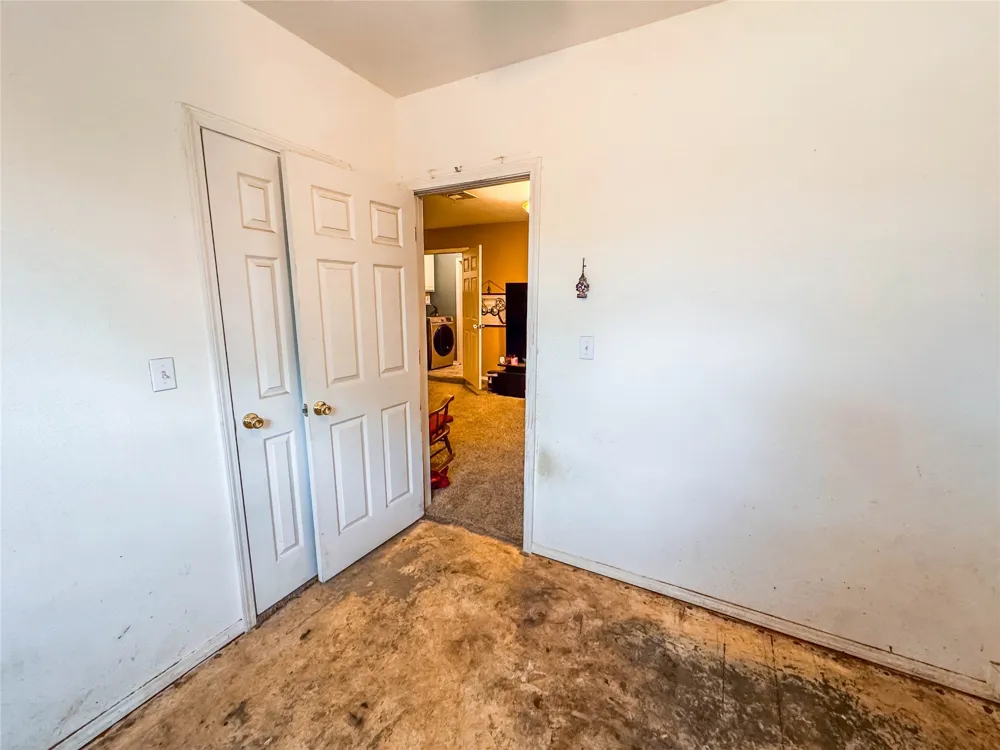 70 W Hutson Street Eufaula, OK 74432