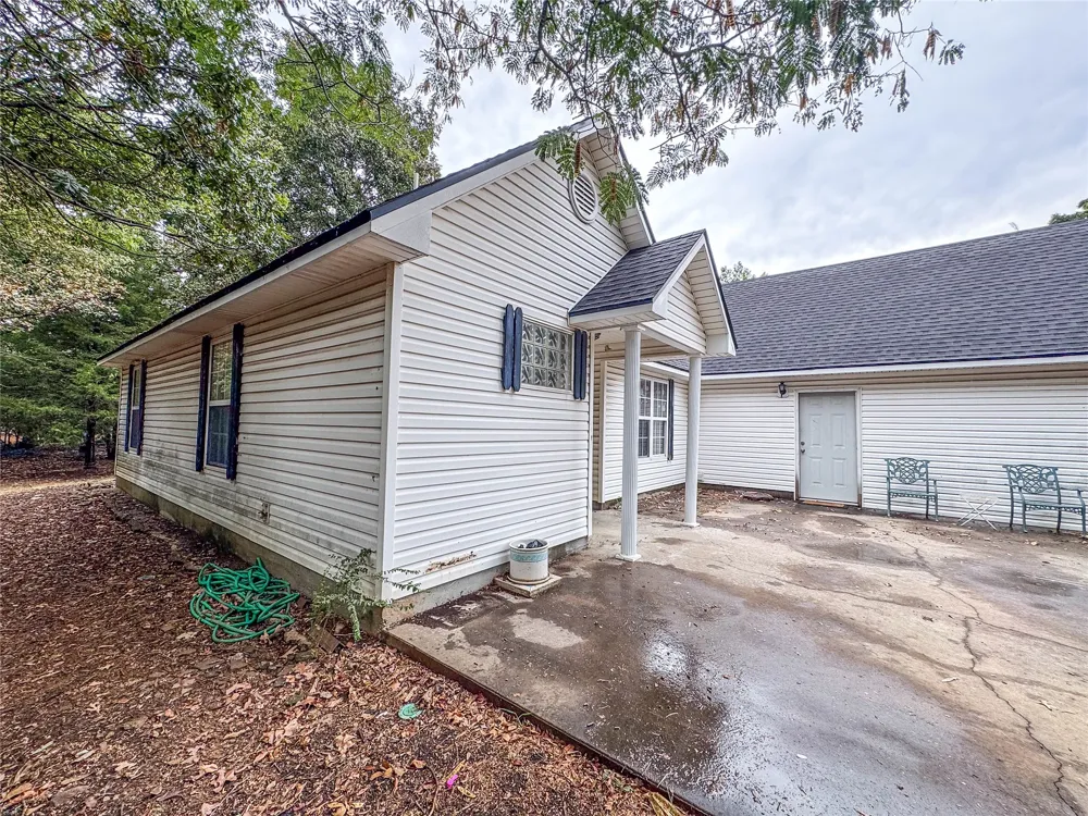 70 W Hutson Street Eufaula, OK 74432