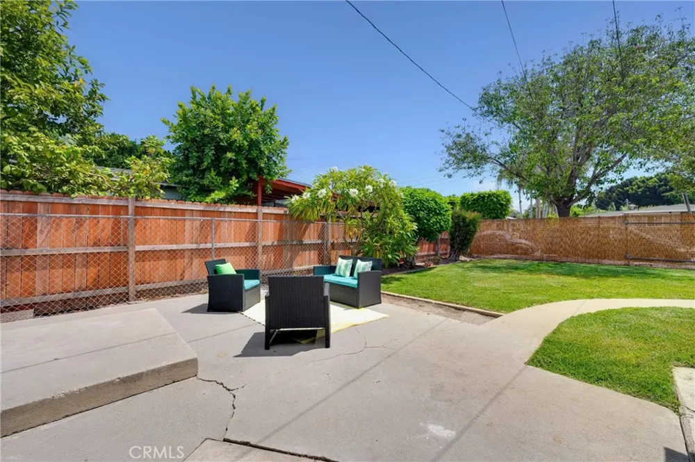 282 E Cummings Long Beach, CA 90805
