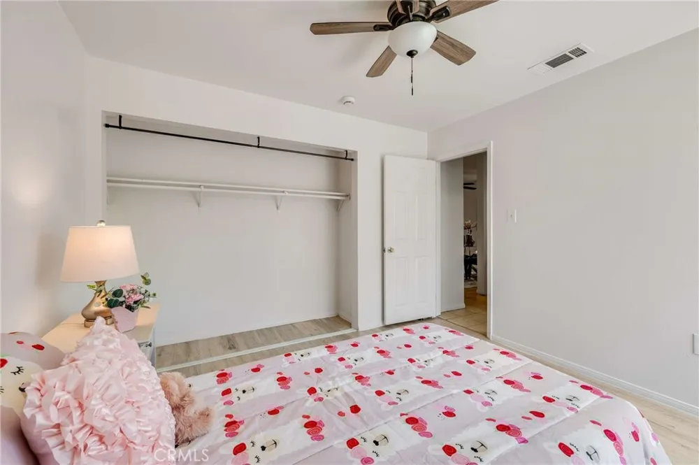 282 E Cummings Long Beach, CA 90805