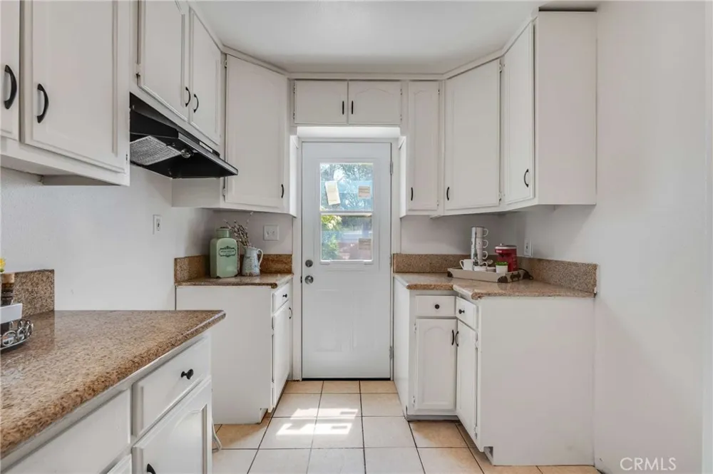282 E Cummings Long Beach, CA 90805