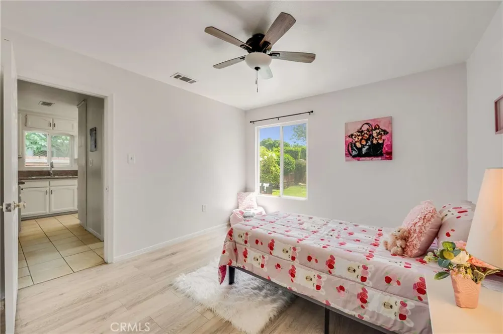 282 E Cummings Long Beach, CA 90805