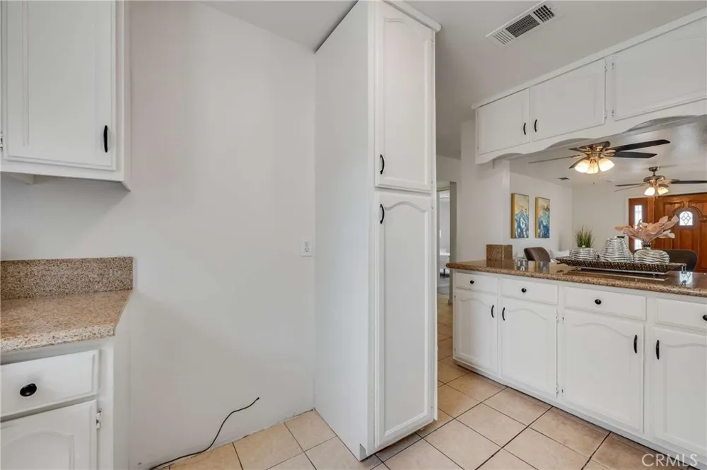282 E Cummings Long Beach, CA 90805